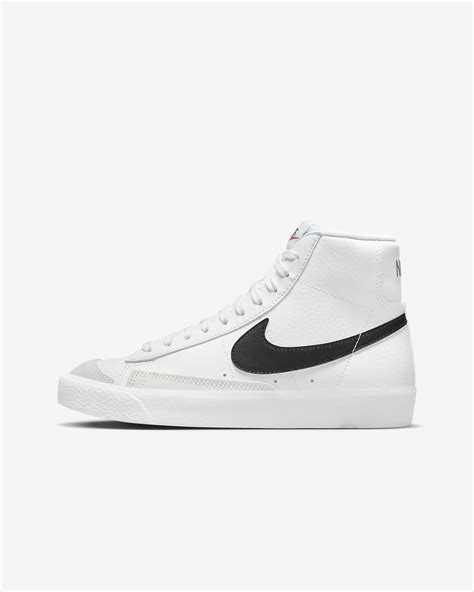 nike blazer wit zwart|Black & White Blazer Shoes (7) .